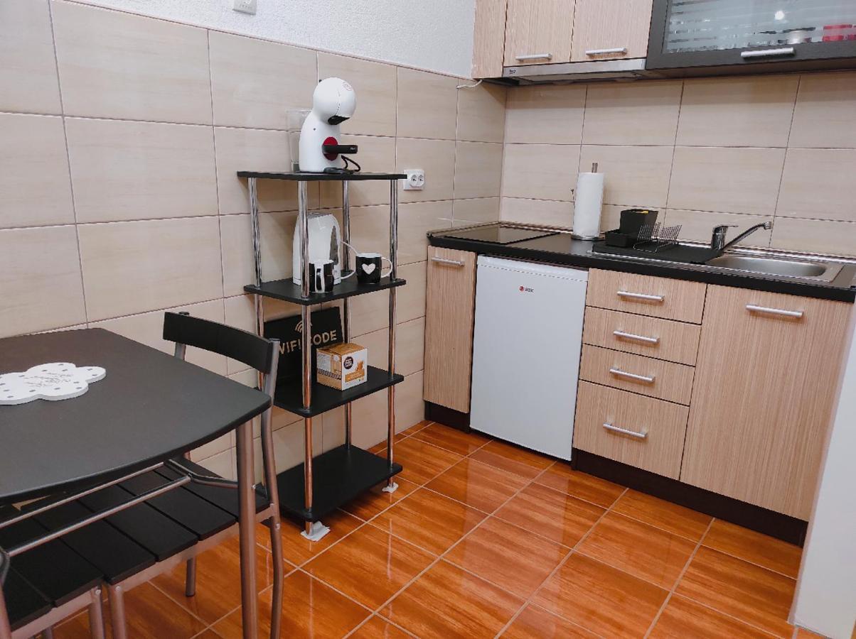 Studio Apartman Lukavica SJJ Exteriör bild